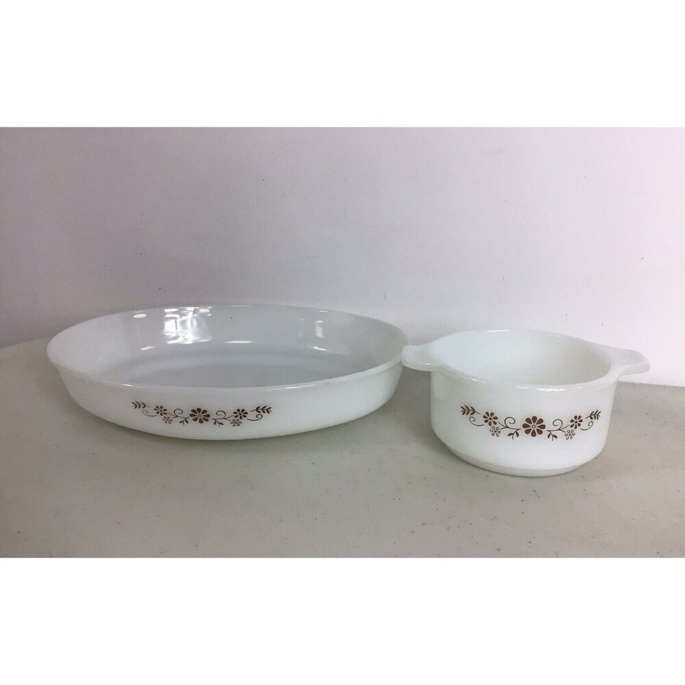 Dynaware Serving Dish Set of 2 Vintage Milk Glass